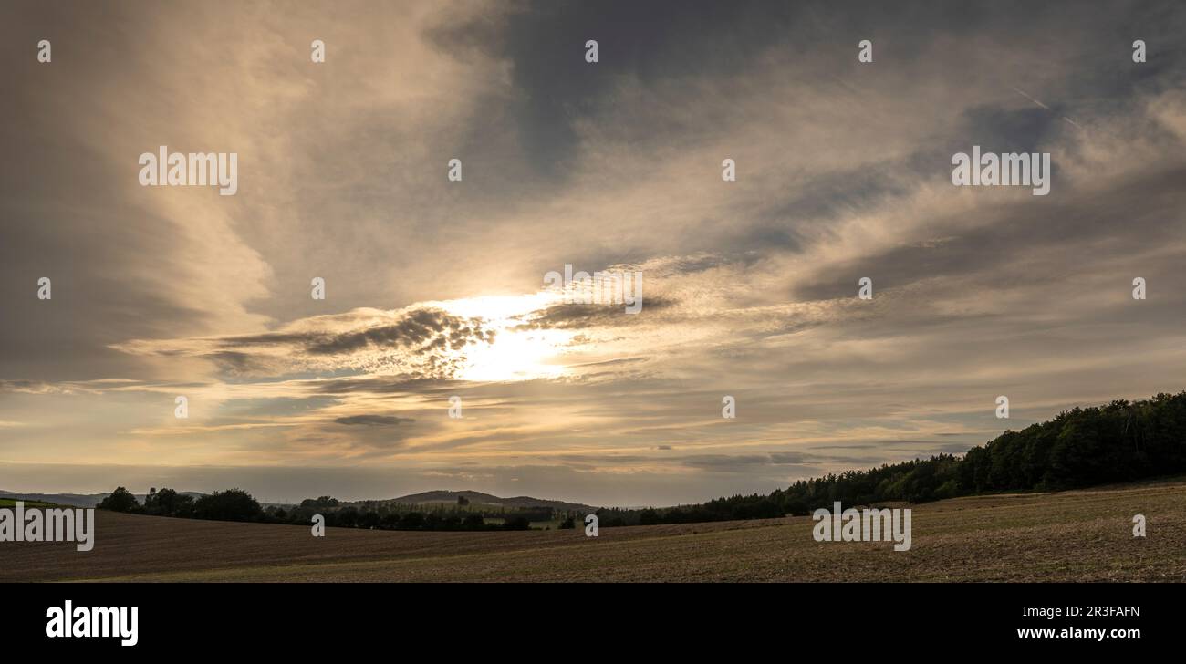 Time lapse sunset in mountains hi-res stock photography and images - Alamy