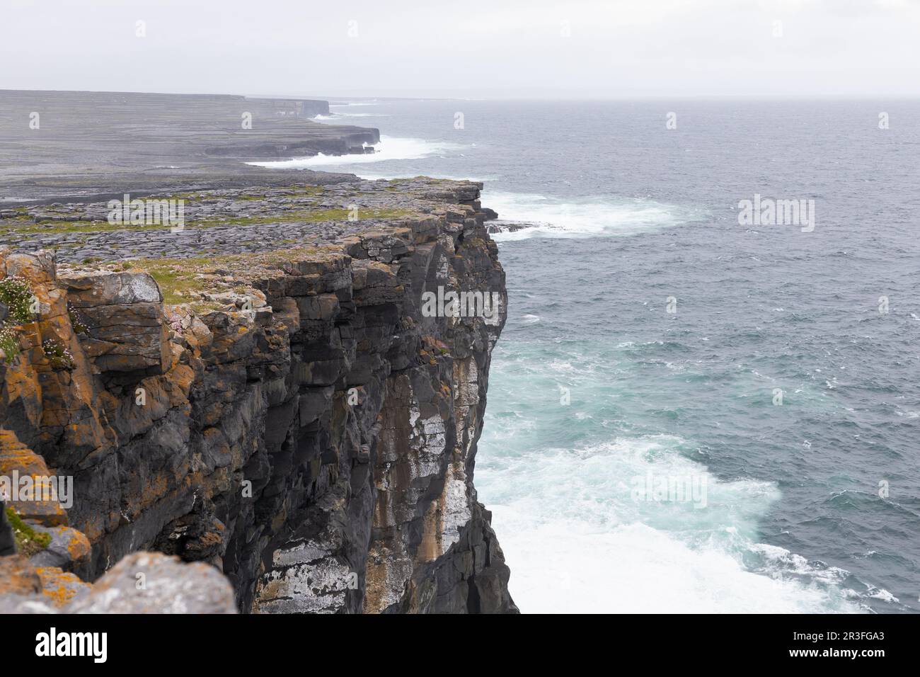 Ireland inishmore dun aengus hi-res stock photography and images - Alamy