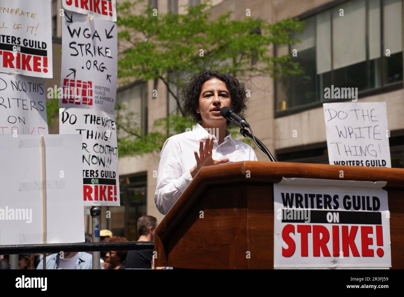 New York, NY, USA. 23rd May, 2023. Ilana Glazer in attendance for The Writers Guild of America WGA Rally at the Rock, NBCUniversal offices at 30 Rock, New York, NY May 23, 2023. Credit: Kristin Callahan/Everett Collection/Alamy Live News Stock Photo