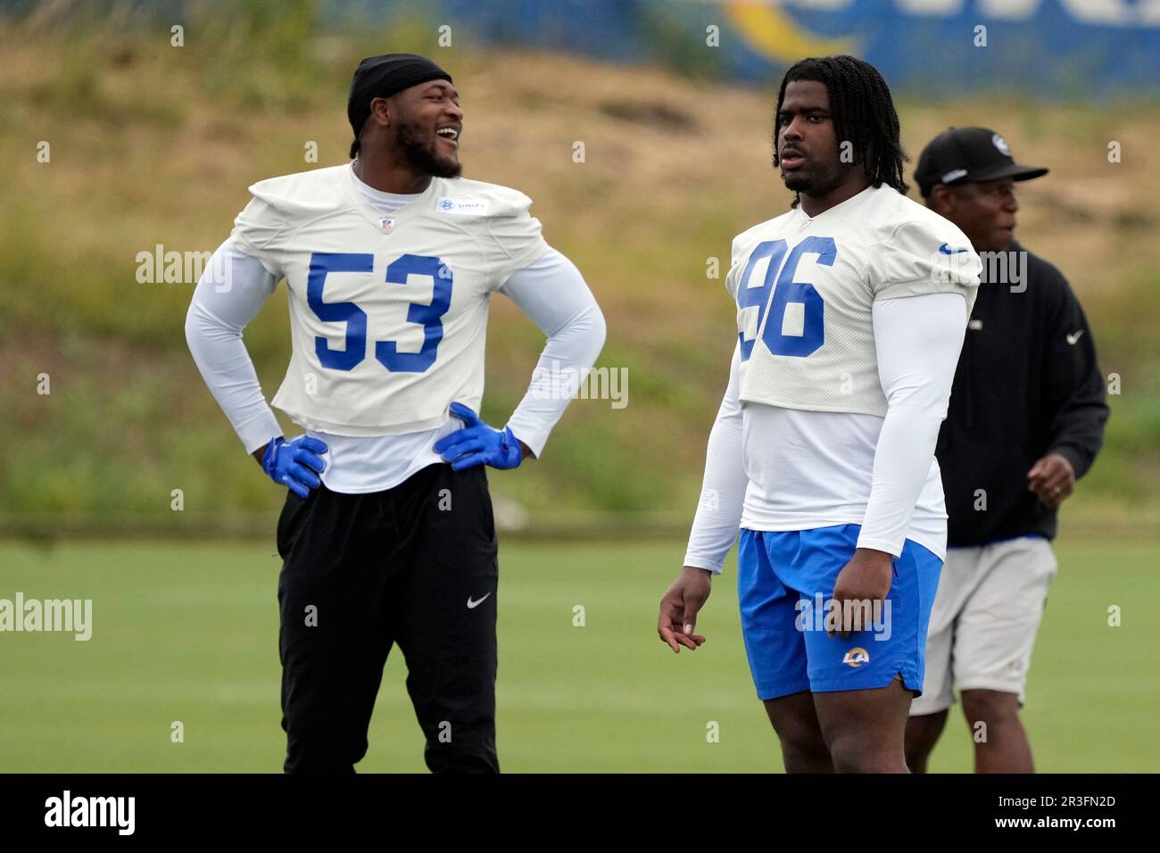 Los Angeles Rams linebacker Ernest Jones (53) and linebacker Keir