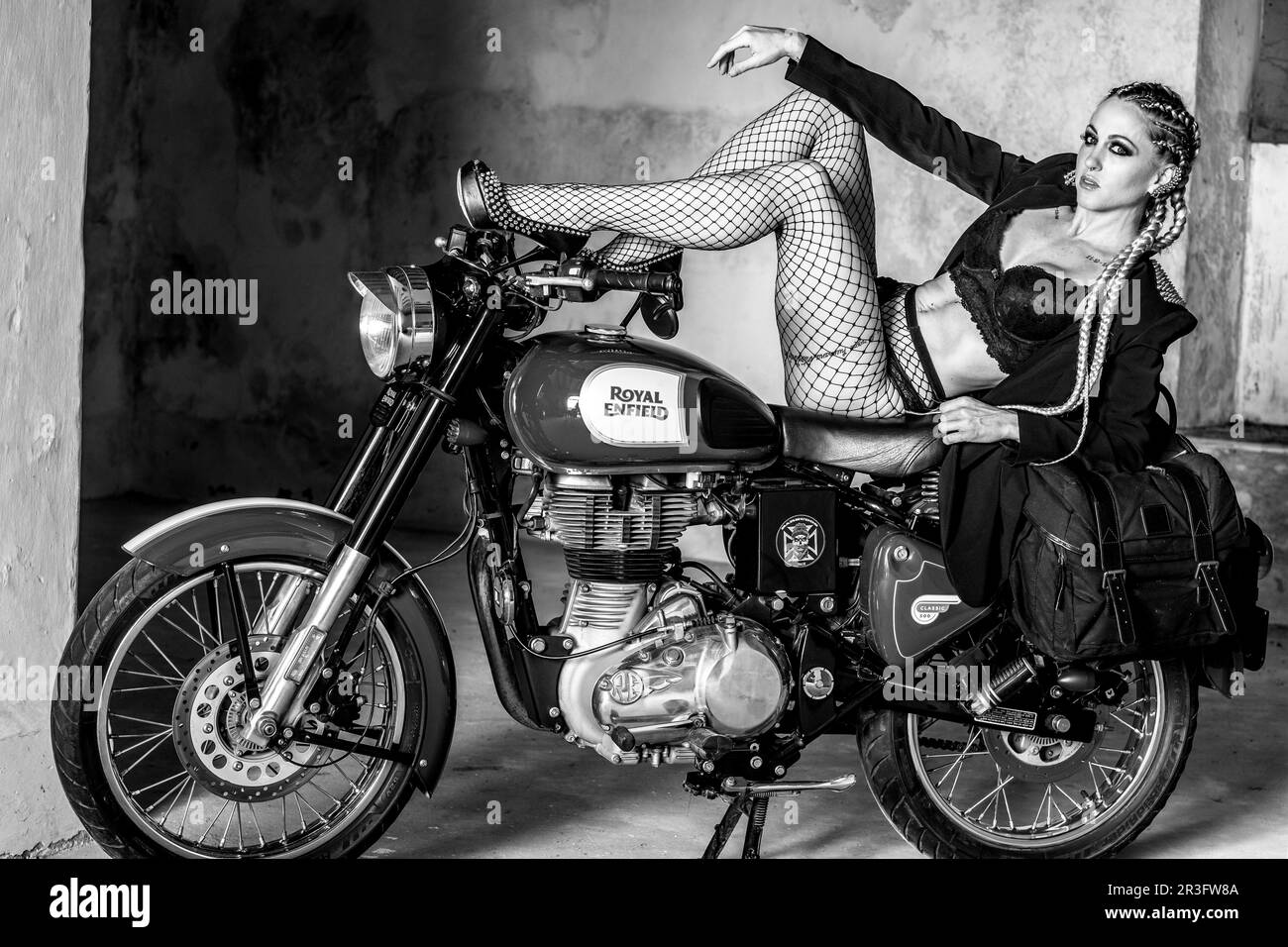 Girl with outlet royal enfield