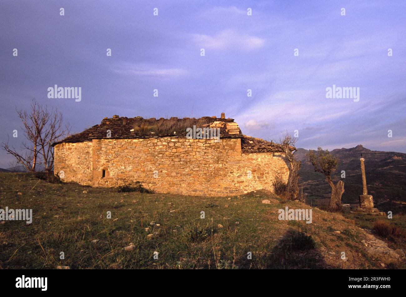 Ermita de la Cregüeta.Roda de Isabena. Valle de Isábena.Pirineo Aragones.Huesca.España. Stock Photo