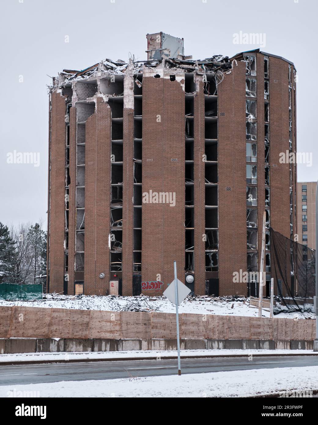 Demolition of the round building 210 Willett Street, also known as