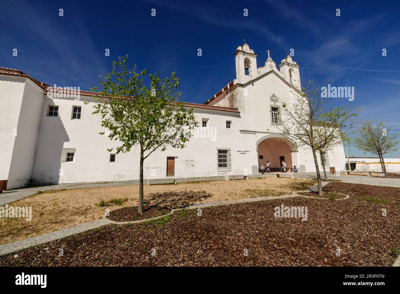 Convento de San Francisco de los Capuchos,Construido en 1591, en el inicio del siglo XXI fue transformado en Archivo Histórico de la ciudad. Elvas, Alentejo, Portugal, europa. Stock Photo