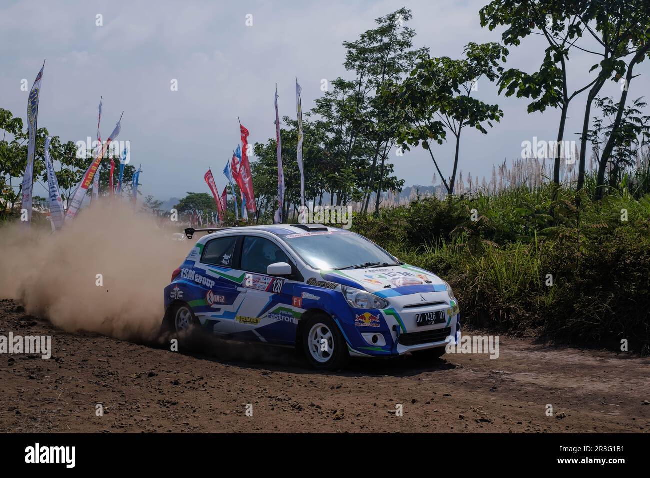 SWM Motorsport Team using blue and white Mirage drifting on Kejurnas ...