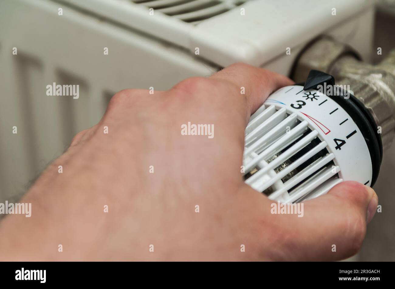 Heating thermostat increase in heating costs 2022 Stock Photo Alamy