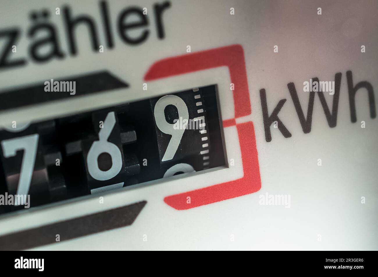 Electricity meter close up cost electricity bill Stock Photo Alamy