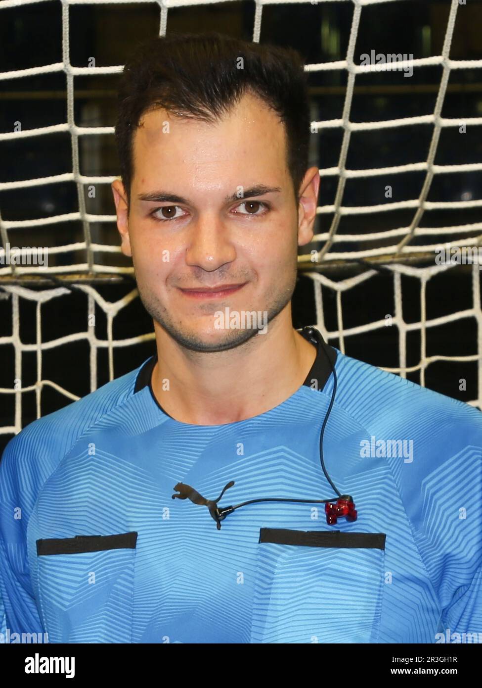 Handball referee hi-res stock 5 images - and Alamy Page photography 