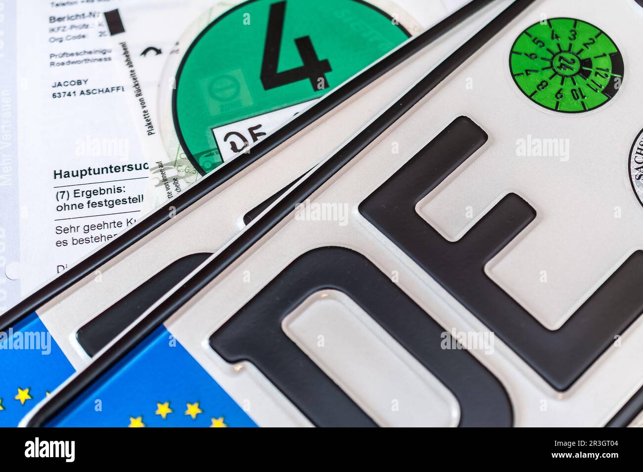 Registration certificate vehicle title passenger car Stock Photo Alamy