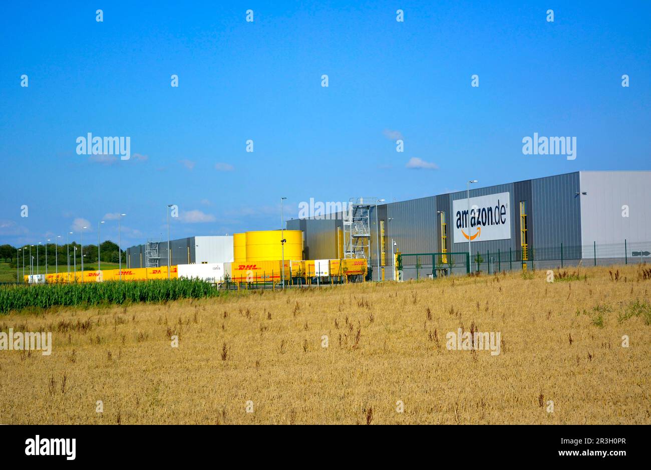 Dhl com hi-res stock photography and images - Alamy