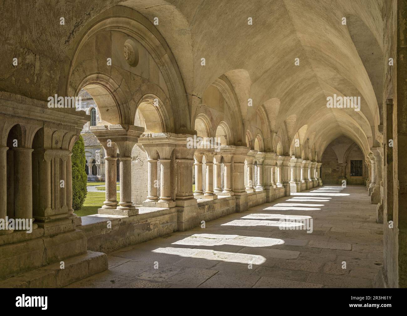 FRANCE. BURGUNDY. COTE-D'OR (21) MONTBARD. THE ABBEY OF FONTENAY (XIITH CENTURY), LISTED AS WORLD HERITAGE OF HUMANITY BY UNESCO Stock Photo