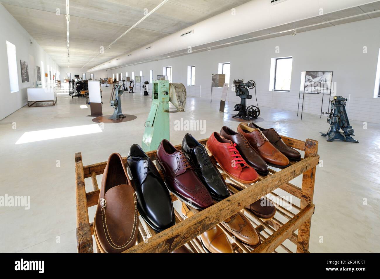 Maquinária de producción de calzado, Museo del Calzado y de la Piel , Inca ,Mallorca, balearic islands, spain, europe. Stock Photo