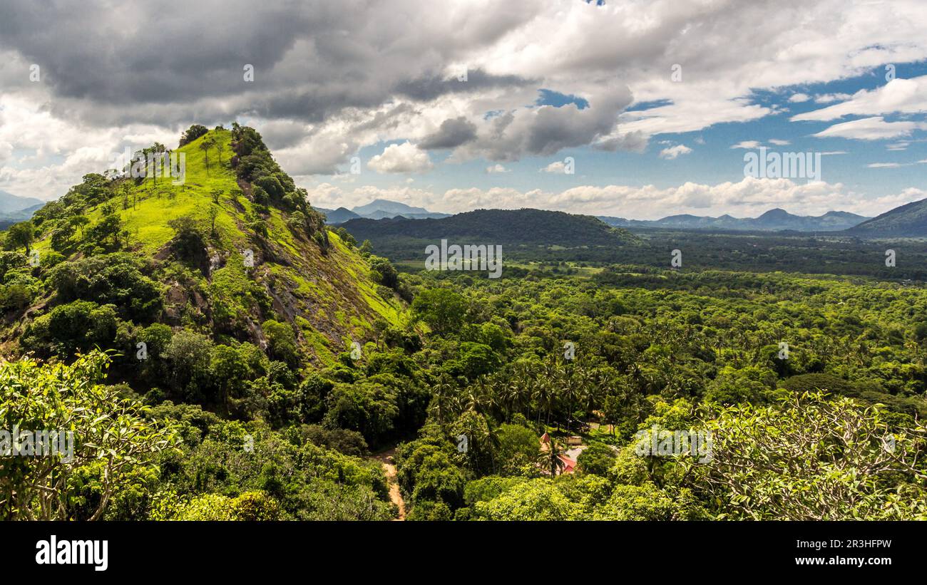 High resolution stock photos of the mountains in Sri Lanka Stock Photo ...