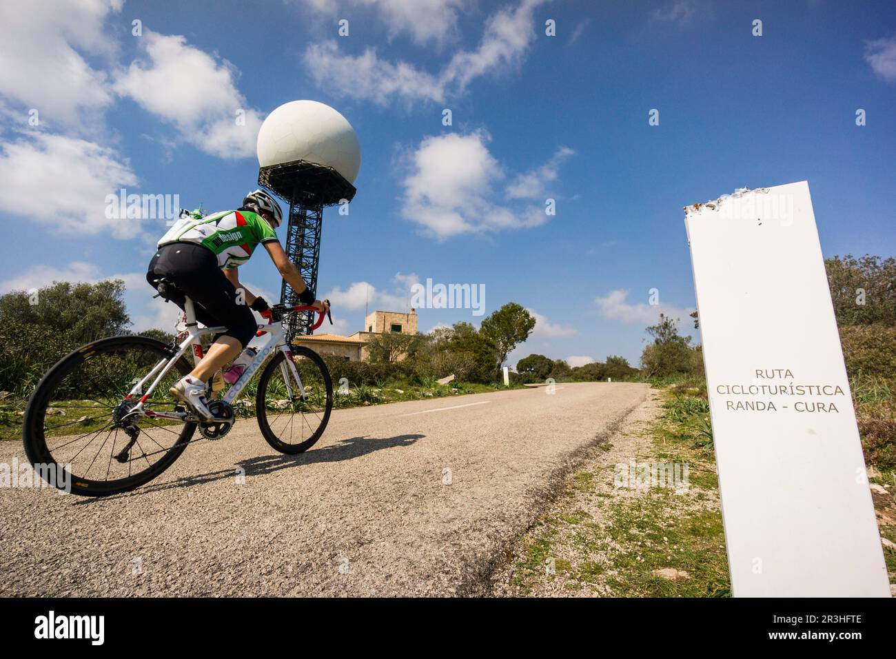 ciclistas en la cima de la montaña de Randa, Algaida, Mallorca, balearic islands, spain, europe. Stock Photo