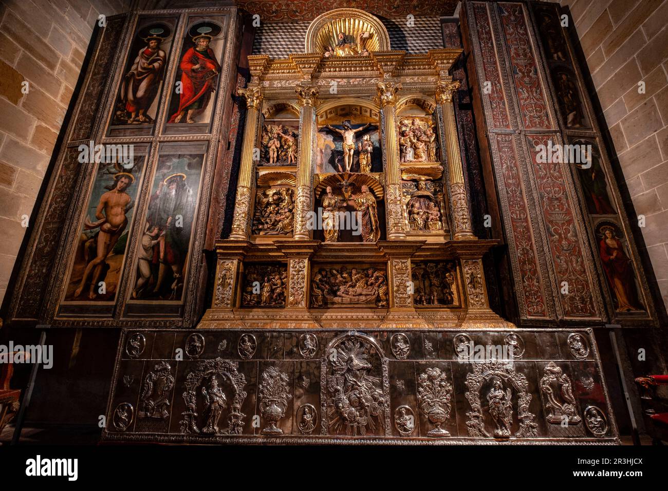 Capilla de la Visitación, retablo-tríptico plateresco, catedral de Santa María de Calahorra, Calahorra, La Rioja , Spain, Europe. Stock Photo