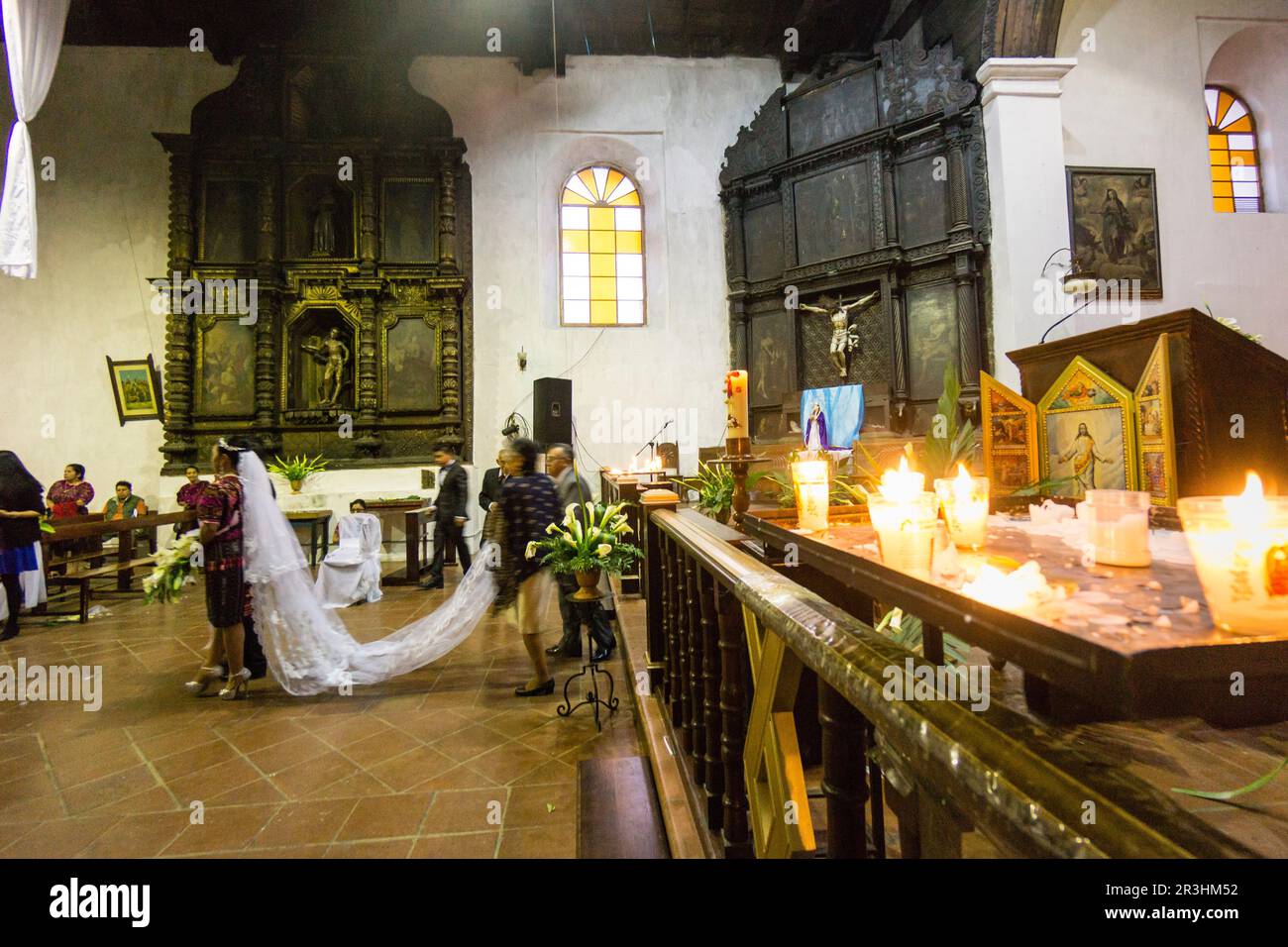 boda en la Iglesia de Santo Tomás, Chichicastenango ,municipio del departamento de El Quiché, Guatemala, Central America. Stock Photo