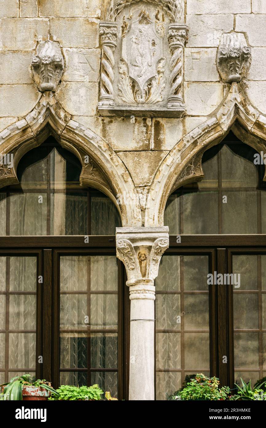 ventanas venecianas, Porec, - Parenzo-, peninsula de Istria, Croacia, europa. Stock Photo
