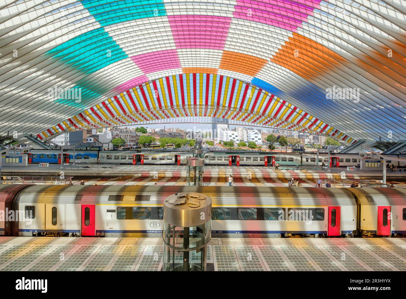 Bahnhof Gare de LiegeGuillemins in Lüttich, entworfen vom spanischen