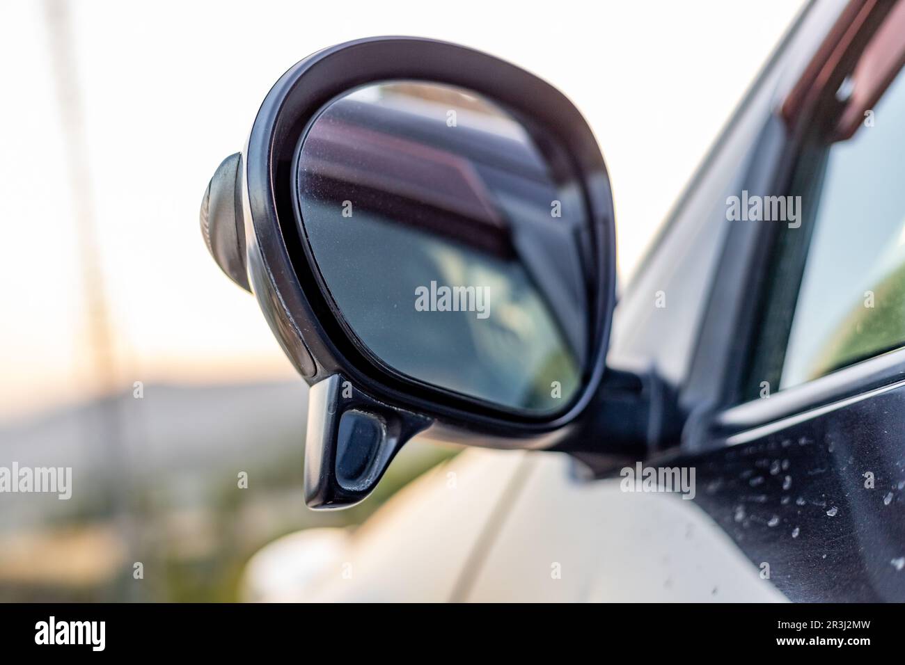 Secondary rear view mirror online