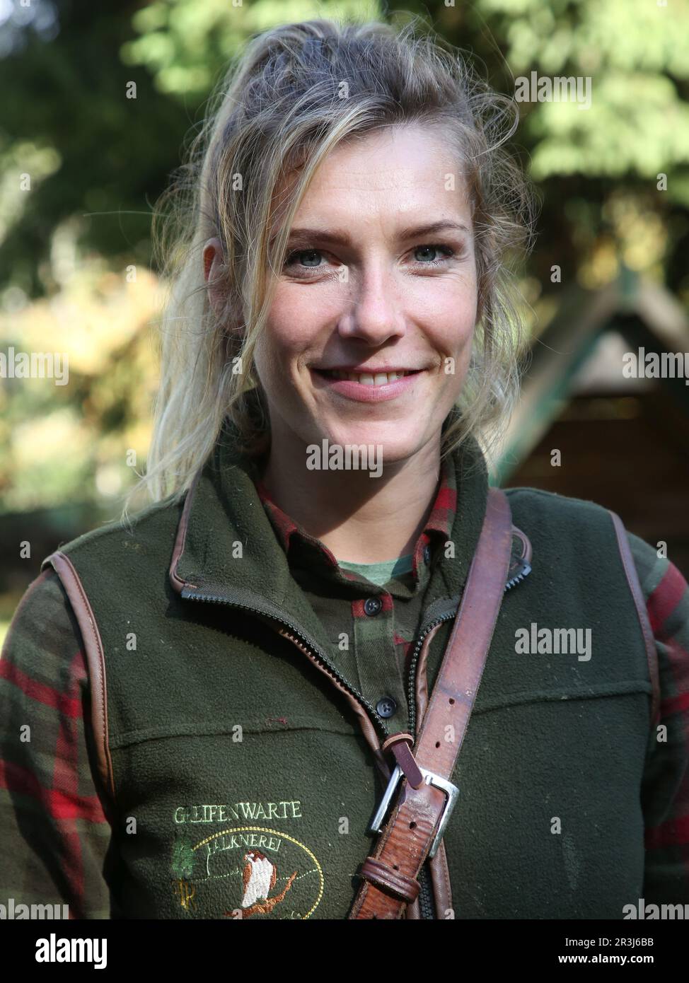 Falconer Lisa Schubach Greifenwarte Falconry at the Rennsteig Stock