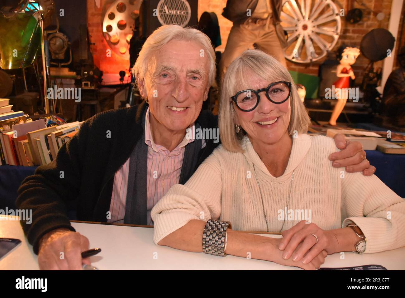 Eric Richard and Trudie Goowdin at Misty Moon Event, The Bill Reunion 7 held at The Cinema Museum, London. Saturday 12th Nov 2022. Stock Photo