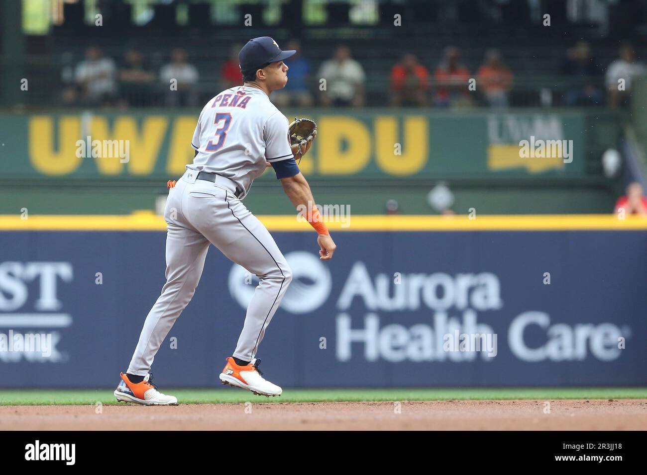 MILWAUKEE, WI - MAY 23: Houston Astros shortstop Jeremy Pena (3) throws to  first during a game between the Milwaukee Brewers and the Houston Astros on  May 23, 2023 at American Family