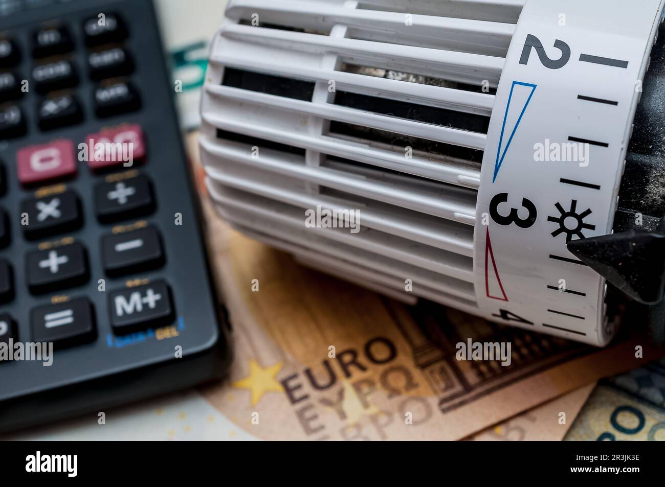 Heating thermostat increase in heating costs 2022 energy crisis