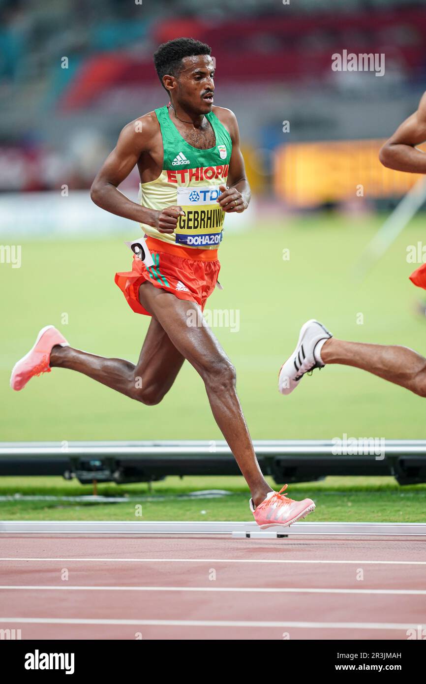 Hagos GEBRHIWET running the 10.000 m at the 2019 World Athletics