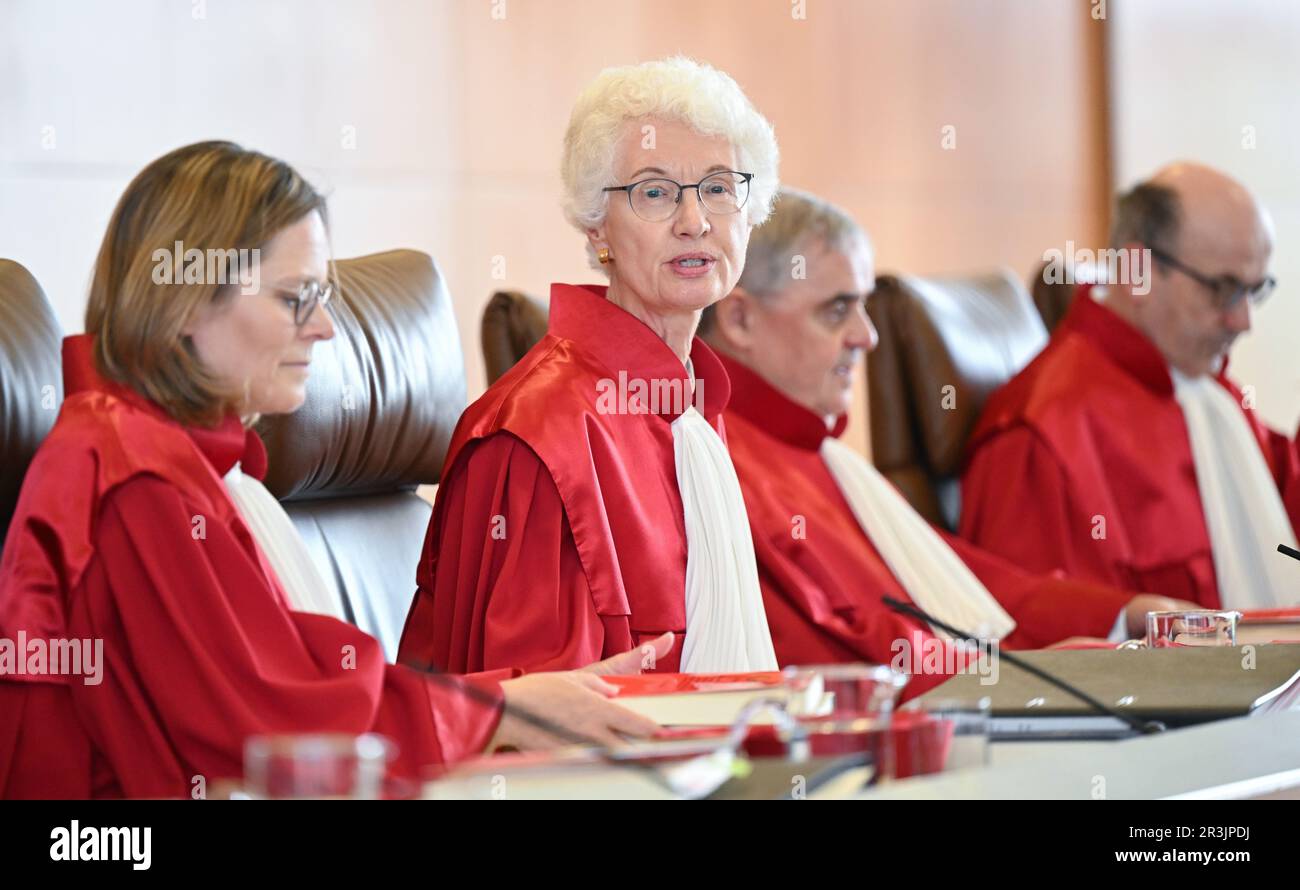 24 May 2023, BadenWürttemberg, Karlsruhe Doris König (2nd from left
