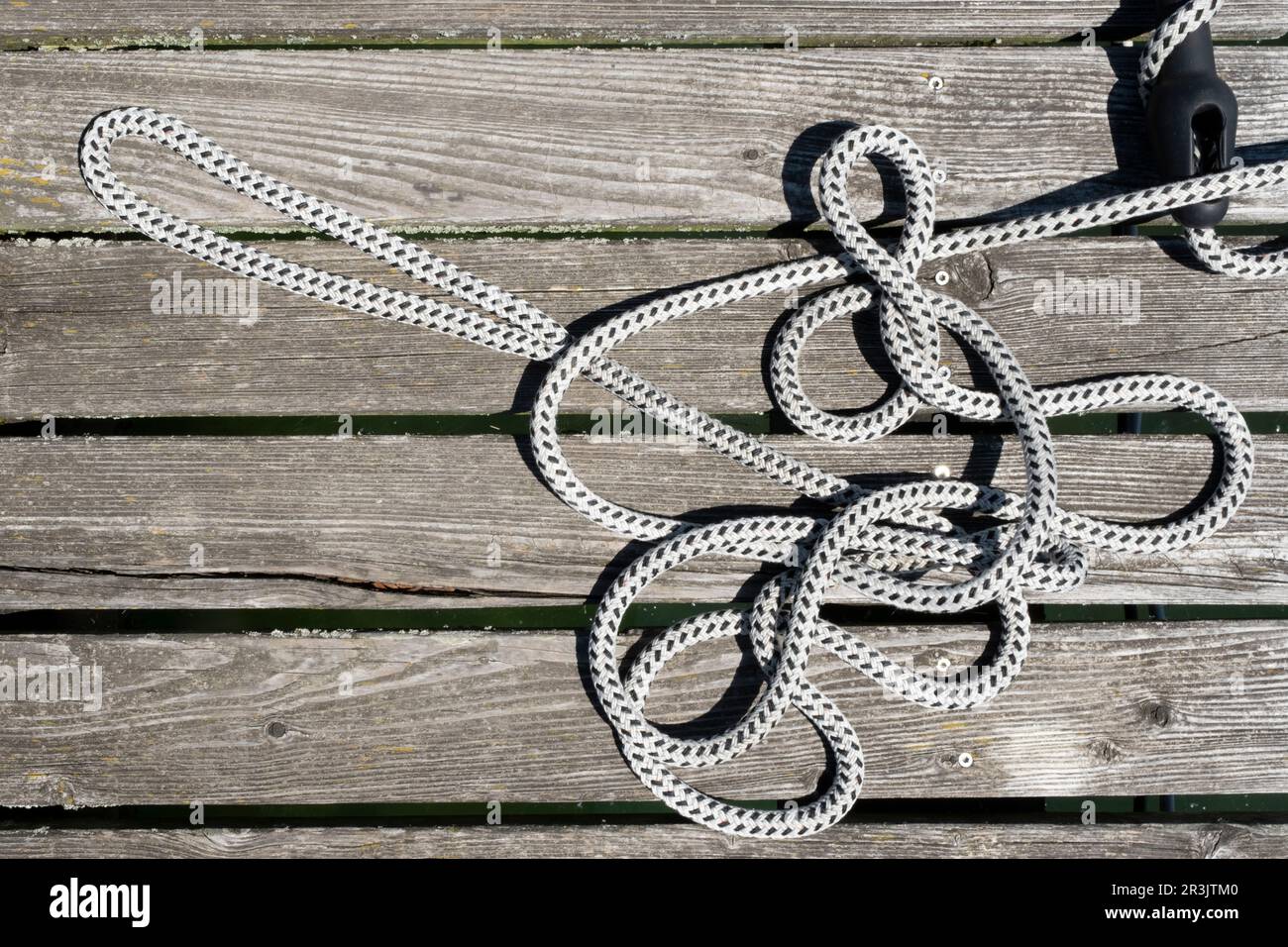 Plank and rope hi-res stock photography and images - Alamy