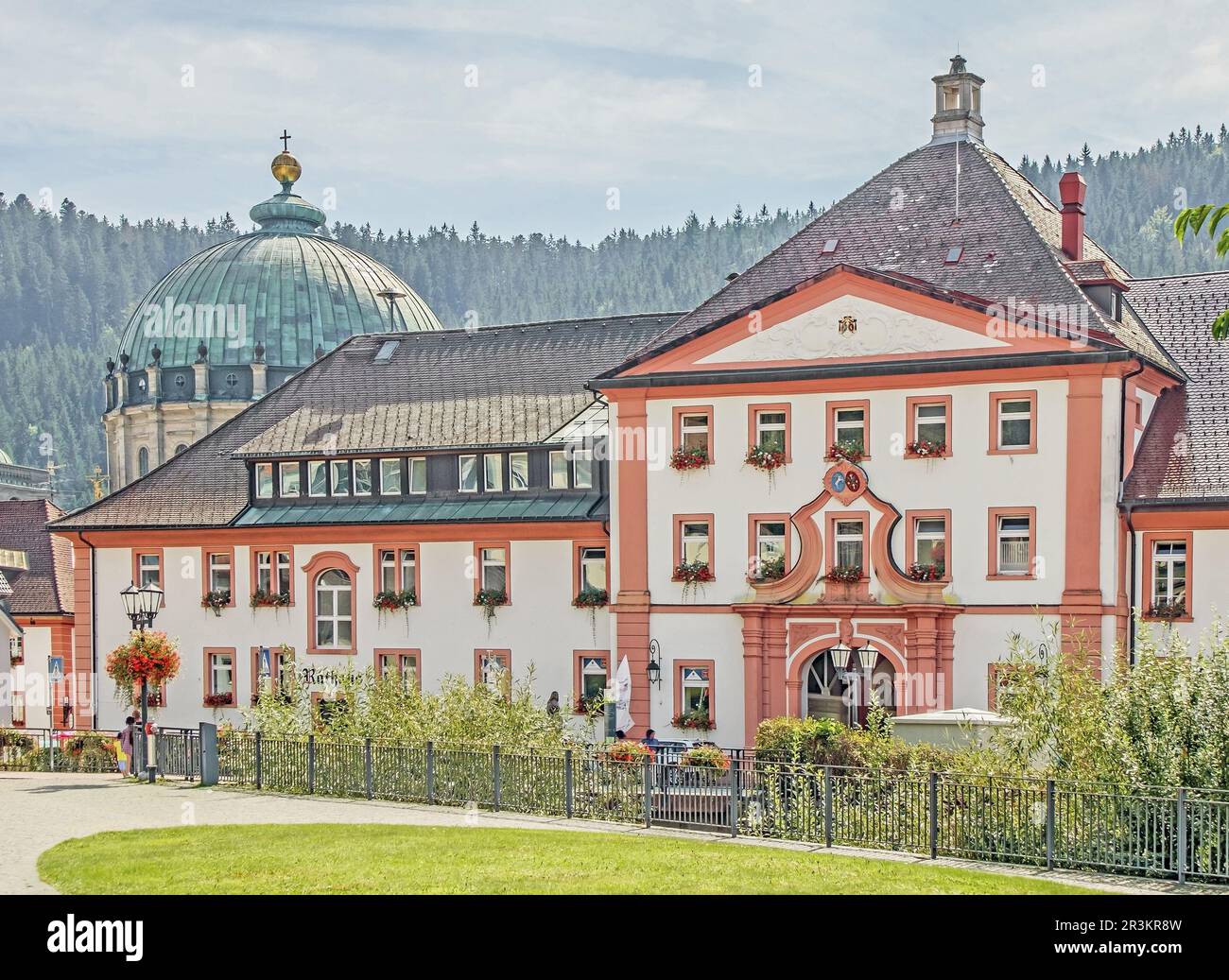 city-hall-and-cathedral-stblasien-black-