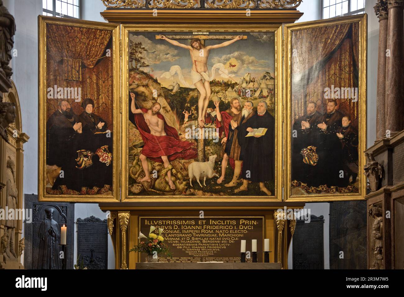 Interior view with altarpiece by Cranach, City Church of St. Peter and