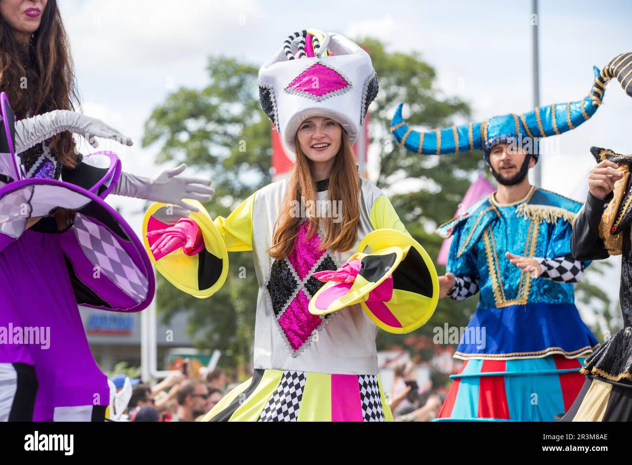 Zielona Gora, Lubusz Voivodeship, Poland. 10th Sep, 2022. Stilt walkers in colorful costumes seen during the traditional Winobranie Wine Festival Parade. The local winemakers and artists, schools, as well as the residents of Zielona Gora take part in it, strolling down the main streets of the city in colourful disguises. Zielona Gora Wine Fest is a wine festival held in the Polish town of Zielona Gora. Winobranie is the biggest wine festival in Poland. The first festival took place in October 1852.During the Winobranie Wine Festival week, Bacchus, the god of wine and a symbol of Zielona G Stock Photo