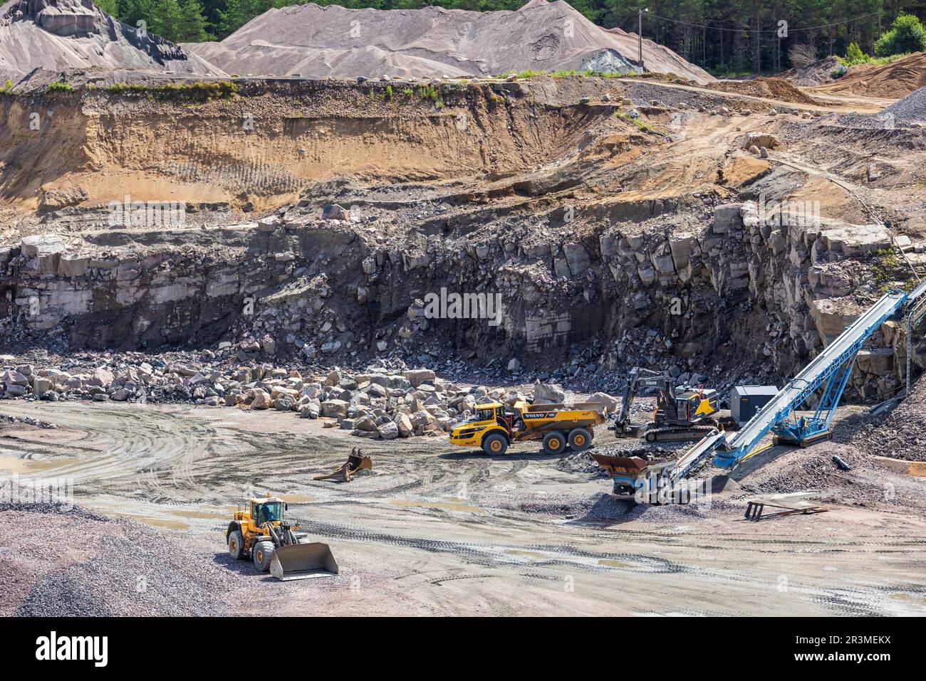 Construction machinery in a quarry Stock Photo Alamy