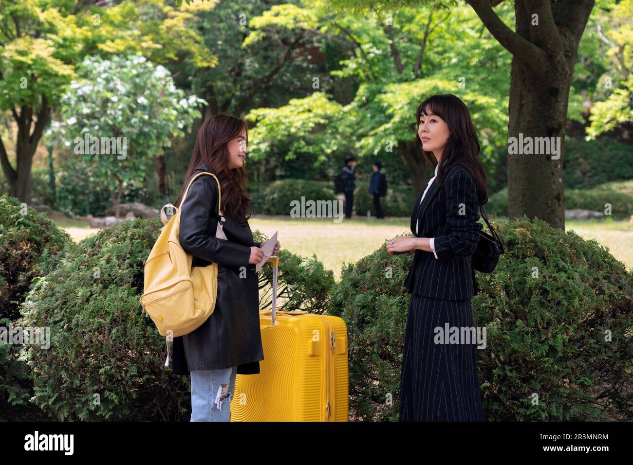 XO KITTY, (aka XO, KITTY), from left: Anna Cathcart, Yunjin Kim, OTP