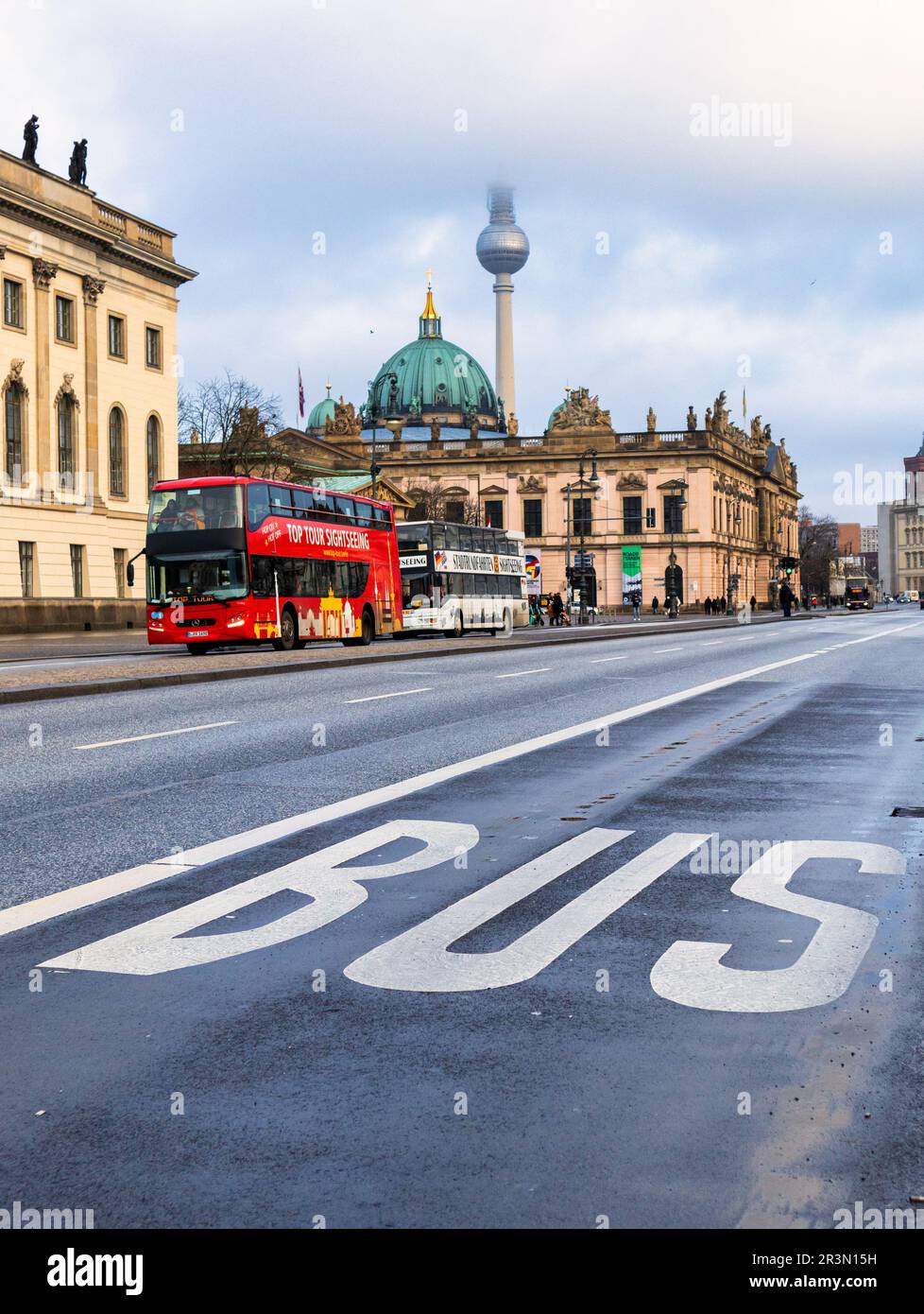 Berlin besuch im winter hi-res stock photography and images - Alamy