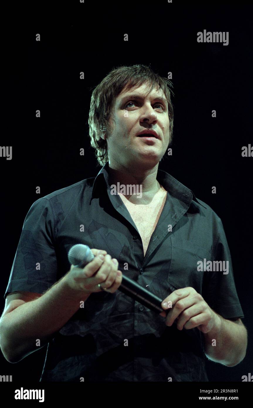 Milan Italy 2000-03-31 : Simon Le Bon singer of Duran Duran live concert at the Sonic telecast Stock Photo