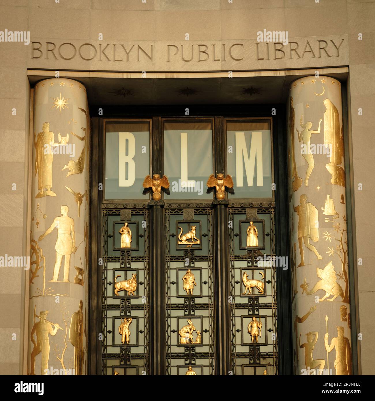Brooklyn Public Library at Grand Army Plaza, Brooklyn, New York Stock Photo