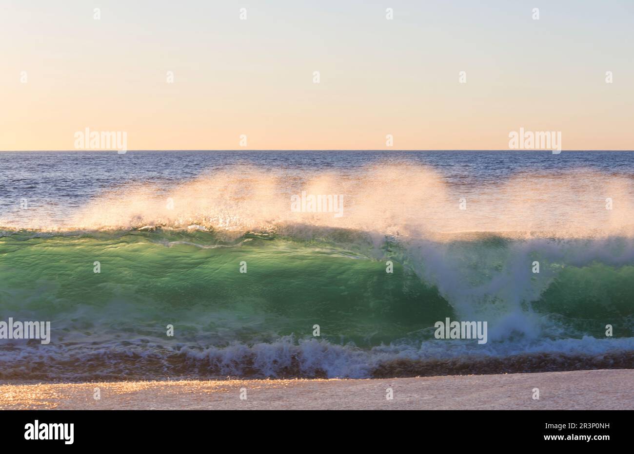 Wave swell hi-res stock photography and images - Alamy
