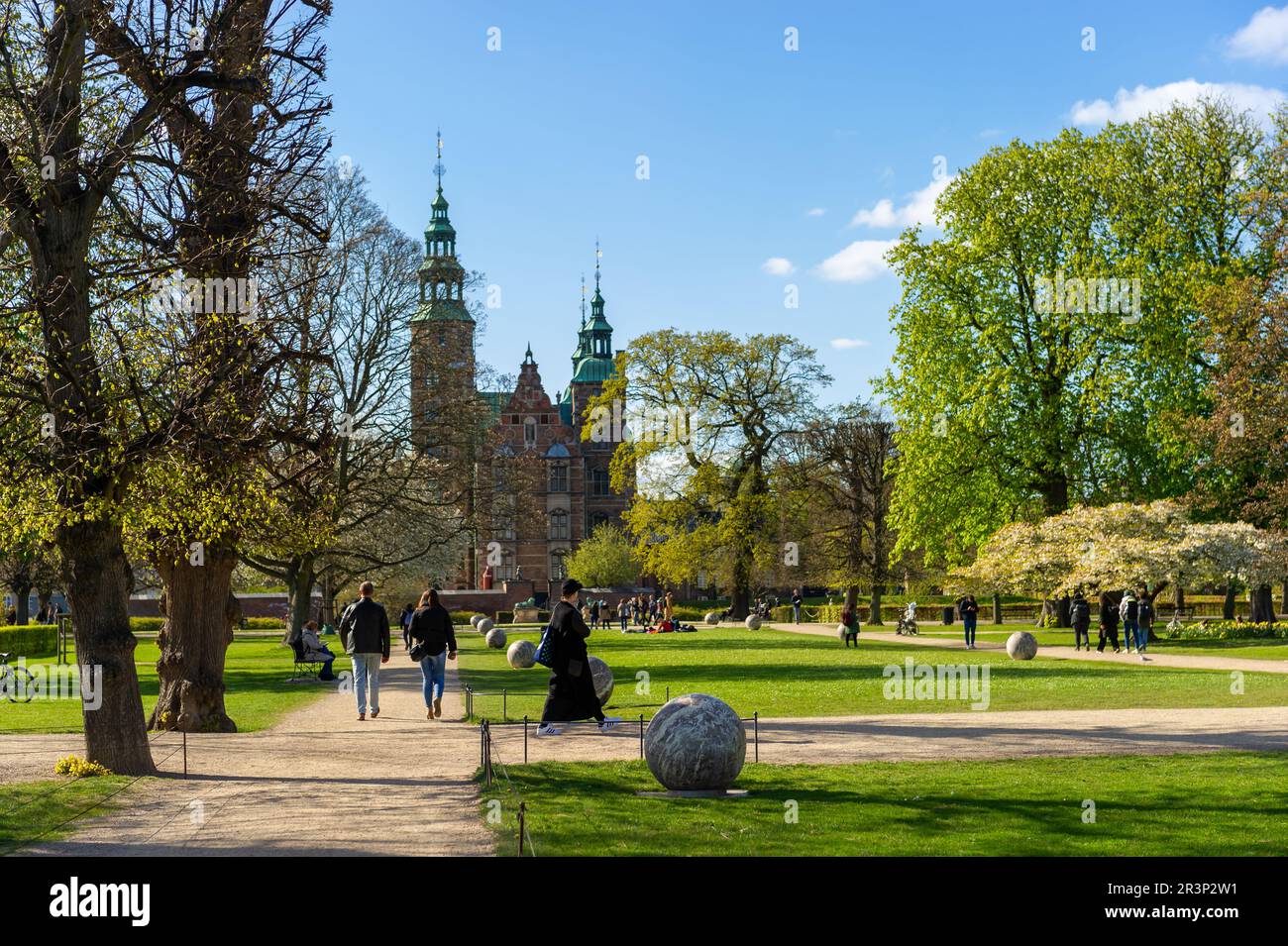 Rosenborg Castle in Kongens Have (The kings Garden) Copenhagen, Denmark ...