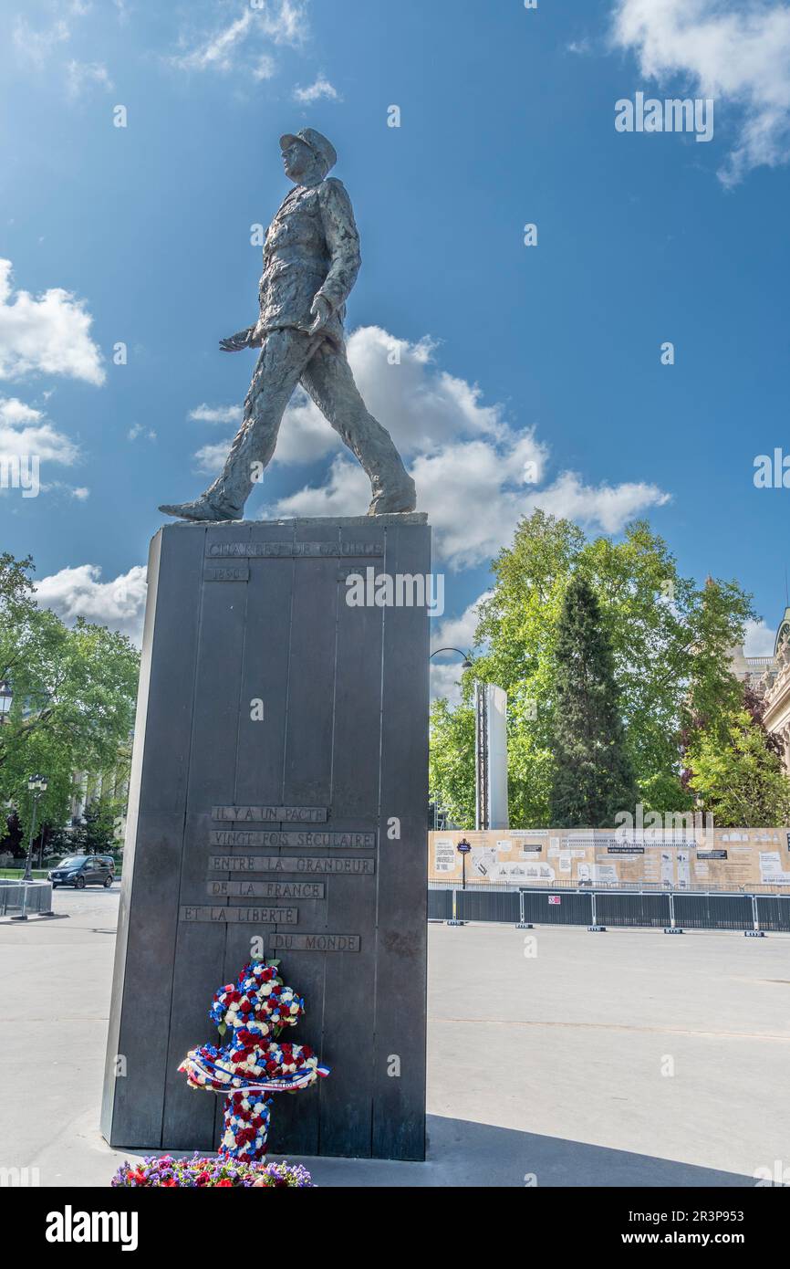 Paris, France. A statue commemorating Charles de Gaulle's entrance to the liberated city of Paris in August 1944 Stock Photo