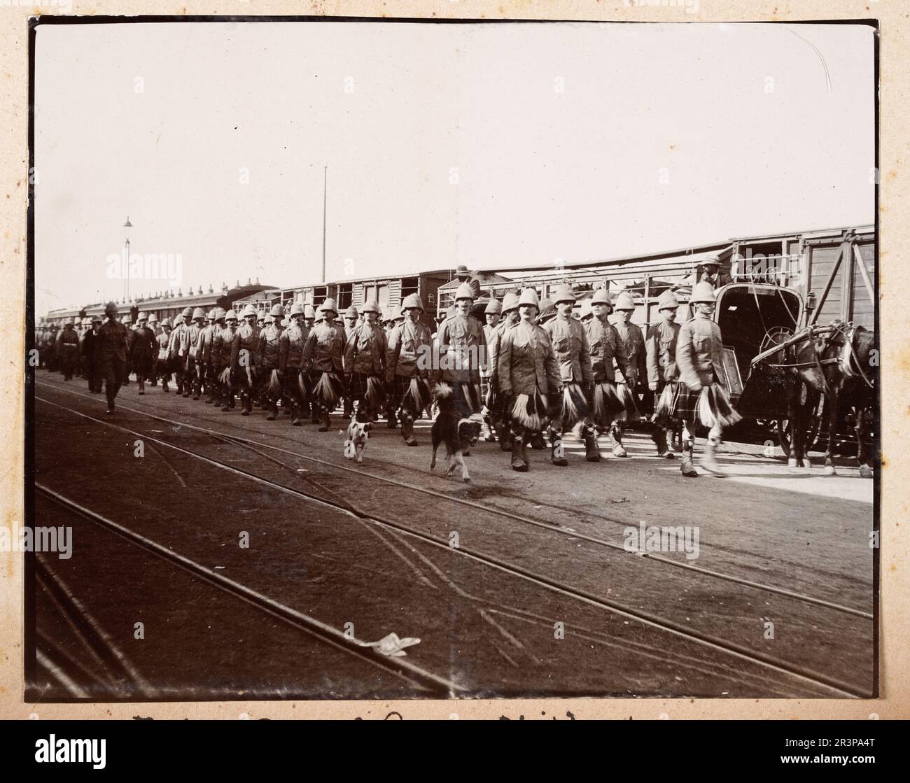 Fatique party of Gordon Highlanders soliders, marching by train, South Africa, Second Boer War, British Military History 1900, Vintage photograph Stock Photo