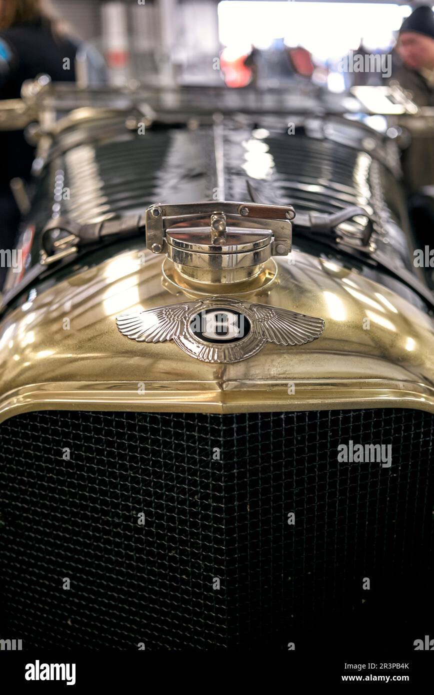 Bentley 4 1/2 litre 1928 polished brass bonnet with radiator badge. Stock Photo