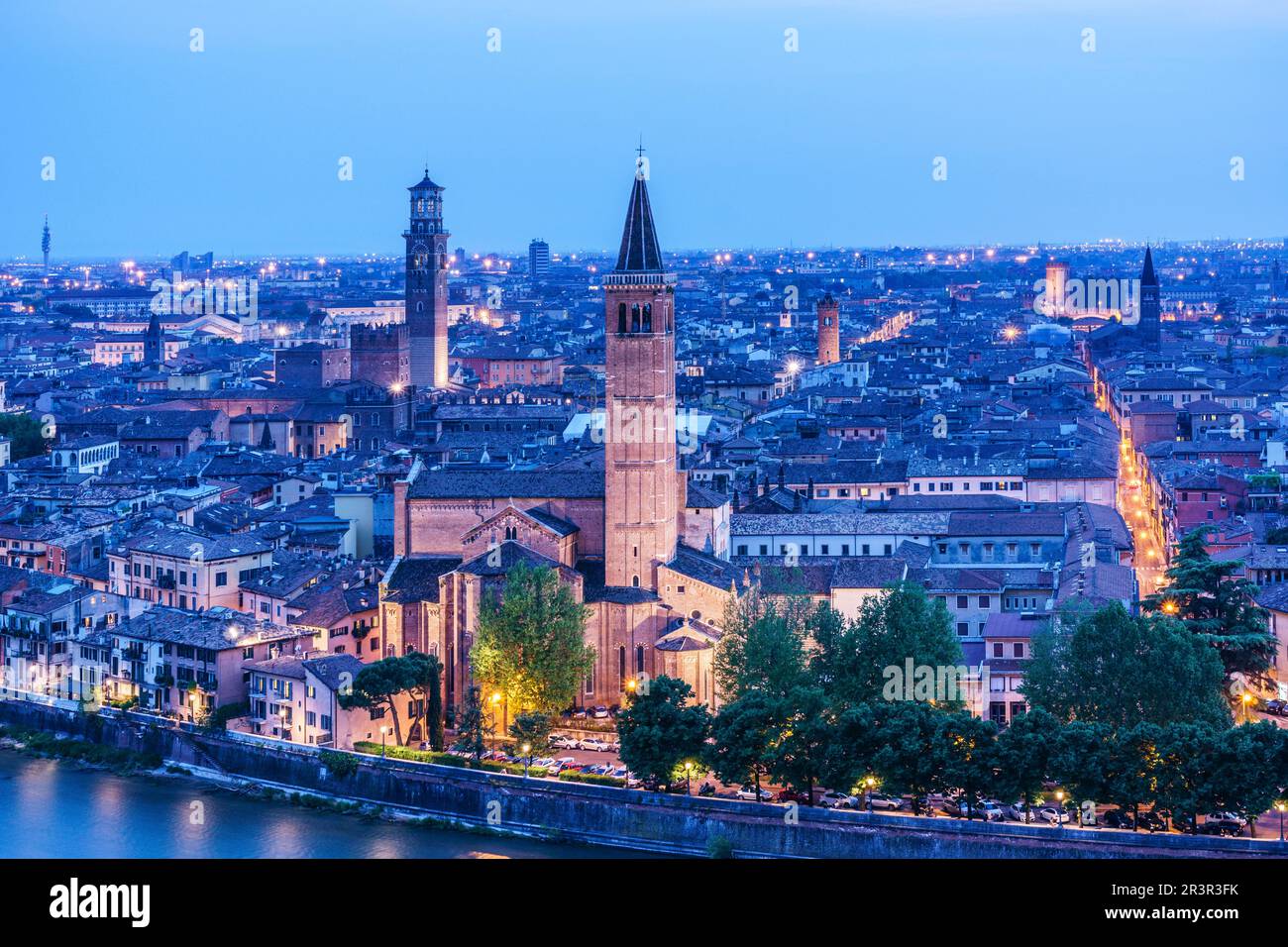 Iglesia de santa anastasia verona hires stock photography and images