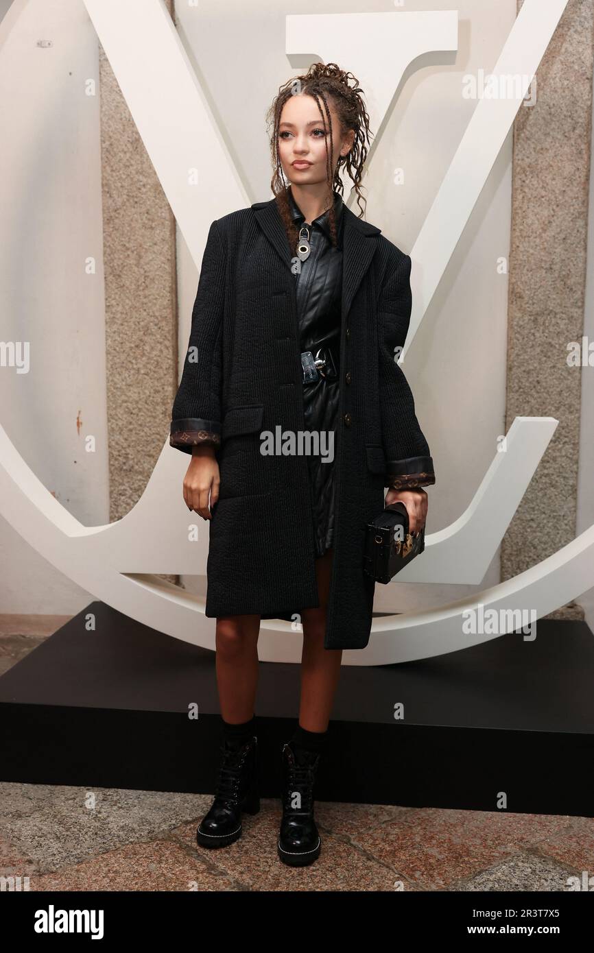 Alicia Vikander Louis Vuitton Cruise Show May 24, 2023 – Star Style