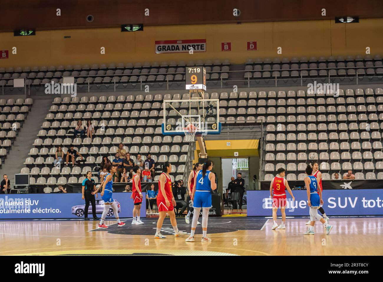 Vigo, Spain. May 25 th, 2023.The Italian women's national team scores a basket over the Chinese national team. Credit: Xan Gasalla / Alamy Live News Stock Photo