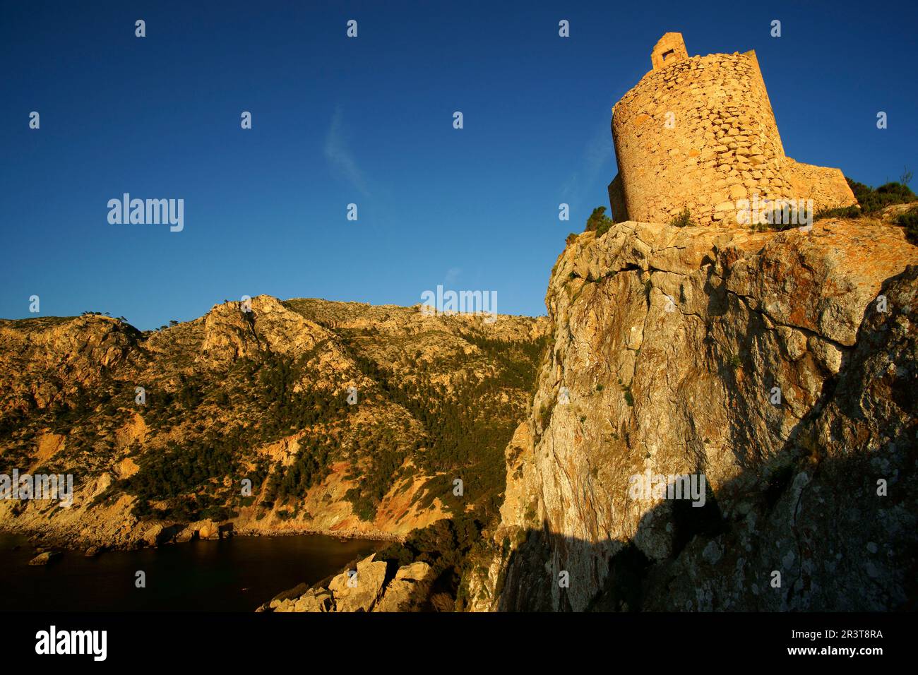 Torre de Cala en Basset. Morro de Sa Ratjada.Andratx. Ponent.Mallorca.Illes Balears.España. Stock Photo