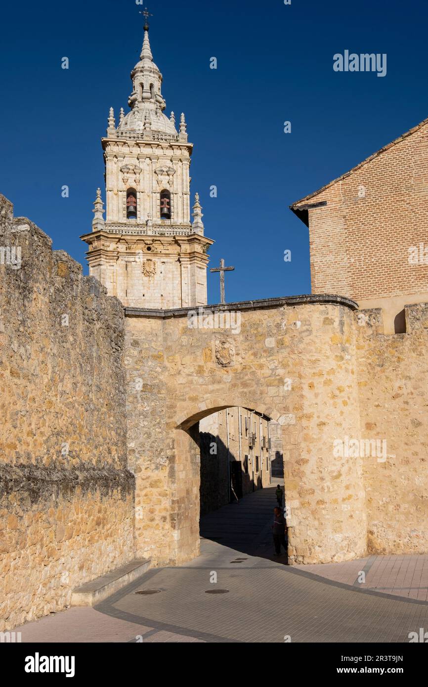 murallas medievales, Puerta de San Miguel, El Burgo de Osma, Soria, comunidad autónoma de Castilla y León, Spain, Europe. Stock Photo