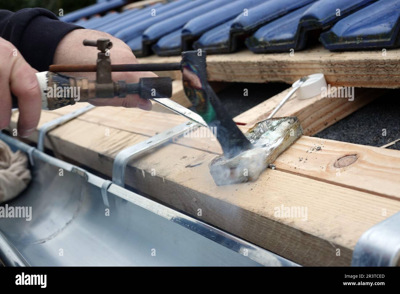 Sal ammoniac hi-res stock photography and images - Alamy