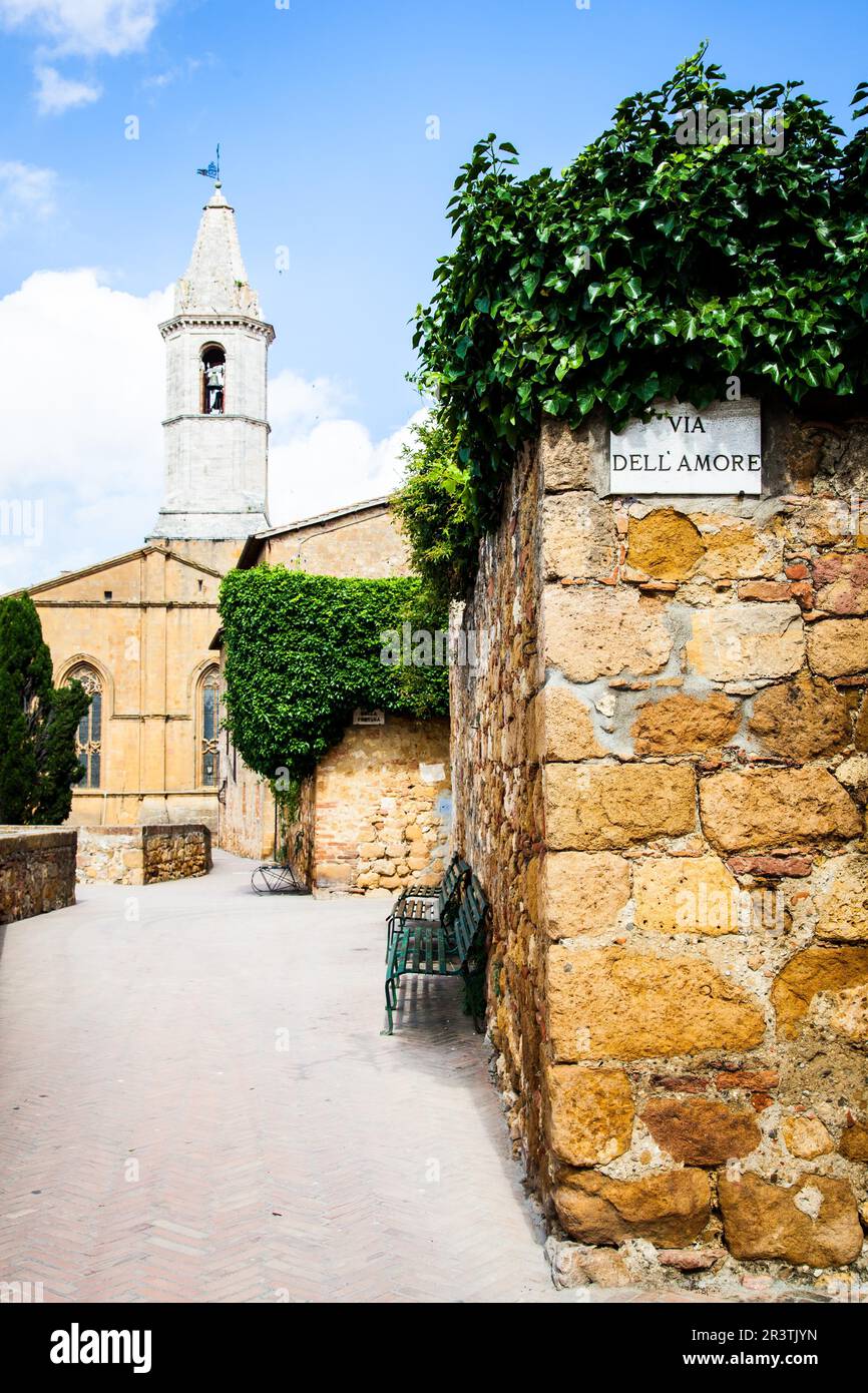 Dellamore street hi-res stock photography and images - Alamy